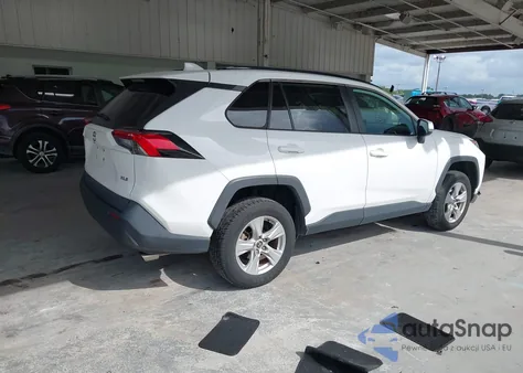 2021 Toyota Rav4 Xle из США, поврежденный, VIN 2T3W1RFV0MC086086